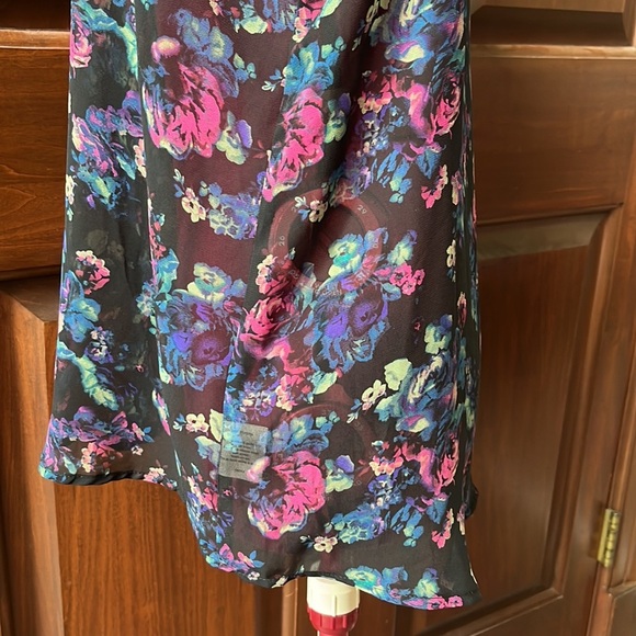 Decree Top Blouse Sheer Button Down Floral Sleeveless Black/multi Size L - Picture 8 of 12